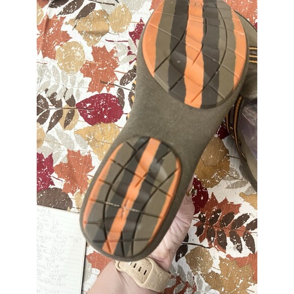 Tsubo Brown Slip On Flip Flop Sandals Size 9 Toe Thong Slip on Comfort Leather - Picture 7 of 8